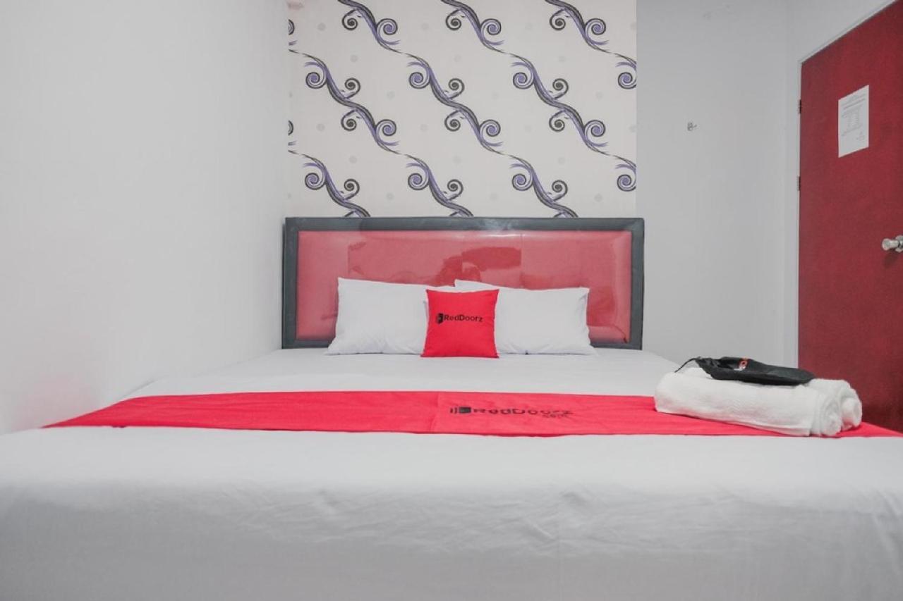Reddoorz Near Nagoya Hill Batam 4 Hotell Jodoh  Eksteriør bilde