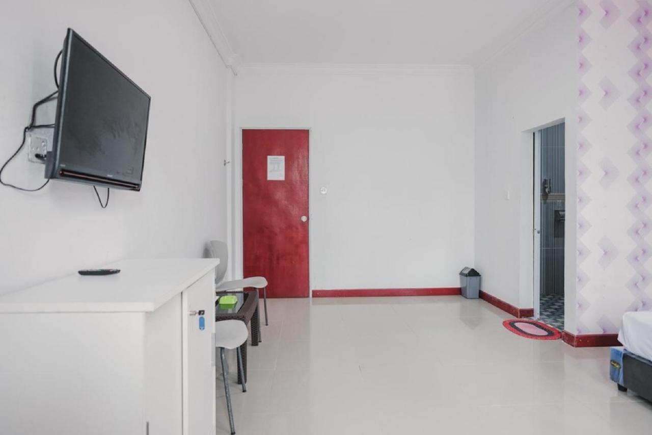 Reddoorz Near Nagoya Hill Batam 4 Hotell Jodoh  Eksteriør bilde
