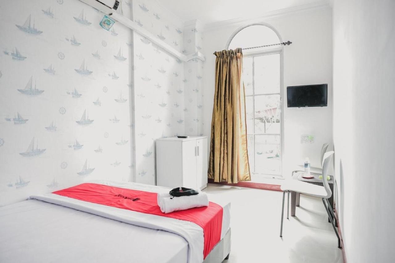 Reddoorz Near Nagoya Hill Batam 4 Hotell Jodoh  Eksteriør bilde