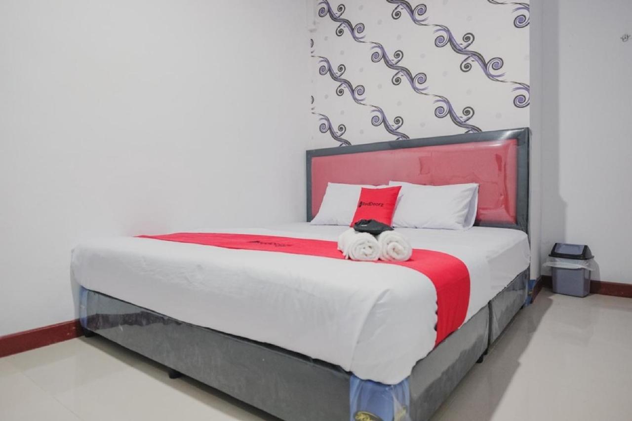 Reddoorz Near Nagoya Hill Batam 4 Hotell Jodoh  Eksteriør bilde
